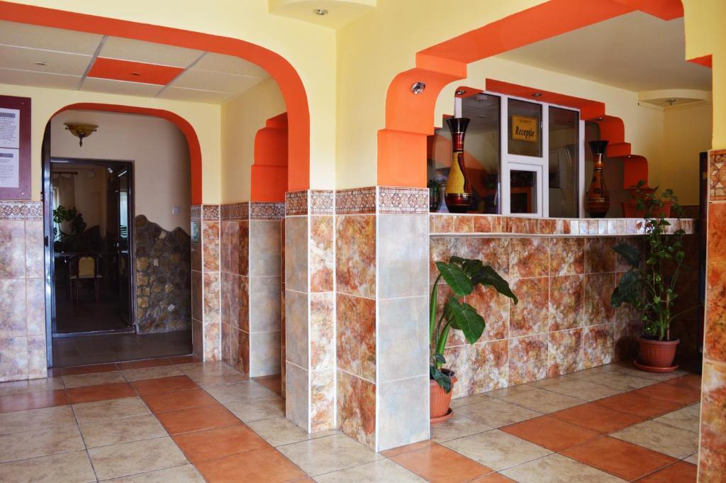 Hotel Orizont Suceava Exterior photo
